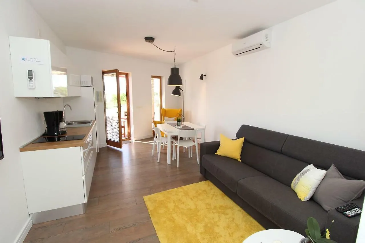Apartment Vila Nainer Pag Town